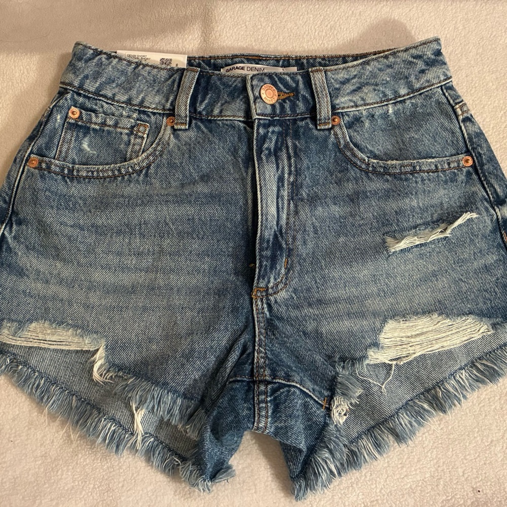 NWT Garage Jeans Festival Distressed Light Blue Denim Shorts Grunge Indie 0/24